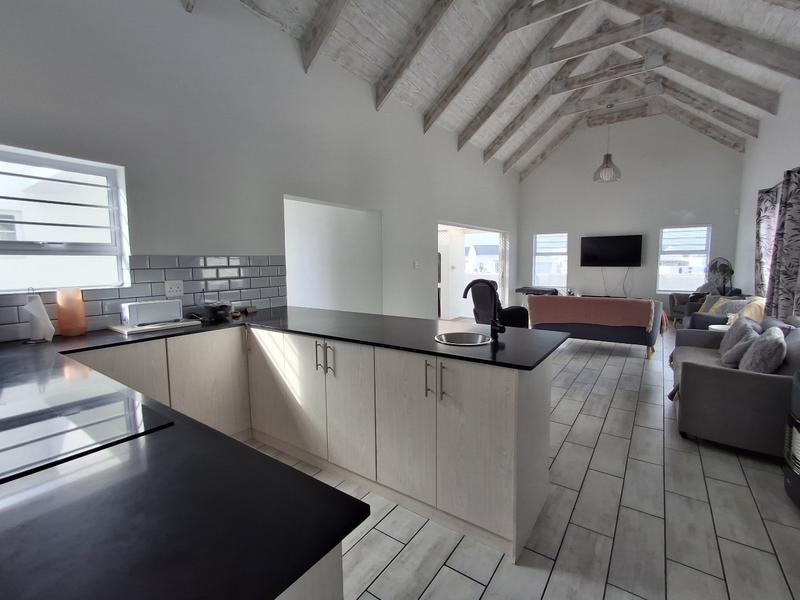 To Let 3 Bedroom Property for Rent in Lampiesbaai Western Cape